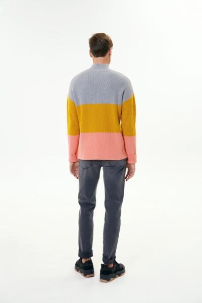 свитер. Изображение 5