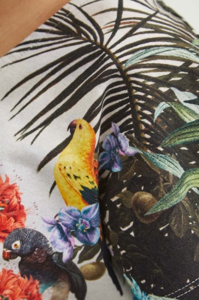 футболка. Изображение 1