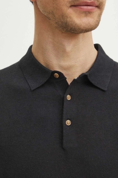 поло. Изображение 1