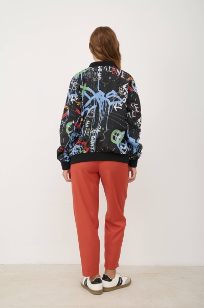 бомбер. Изображение 3