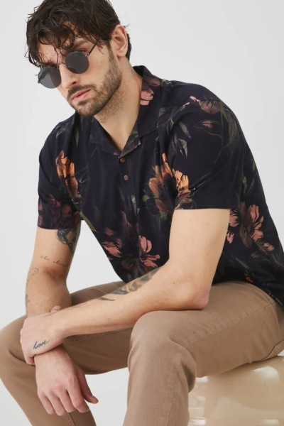 поло. Изображение 1