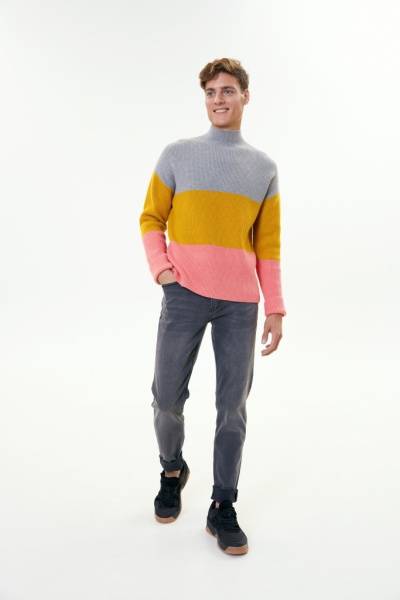 свитер. Изображение 3