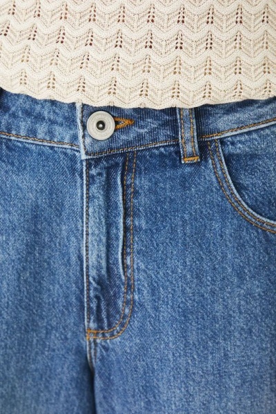 джинсы. Изображение 1