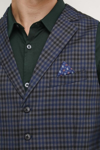 жилет. Изображение 1