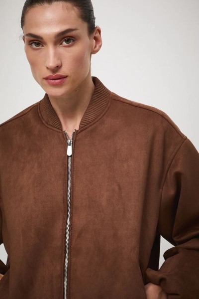 бомбер. Изображение 3