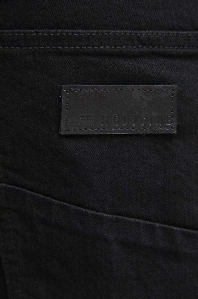 джинсы. Изображение 1