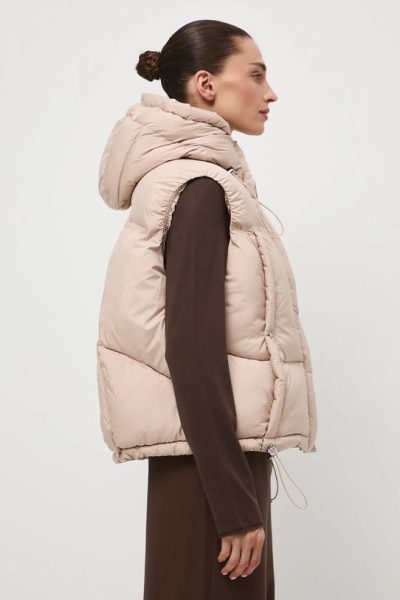 жилет. Изображение 1