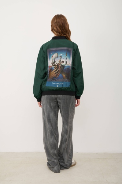 бомбер. Изображение 1