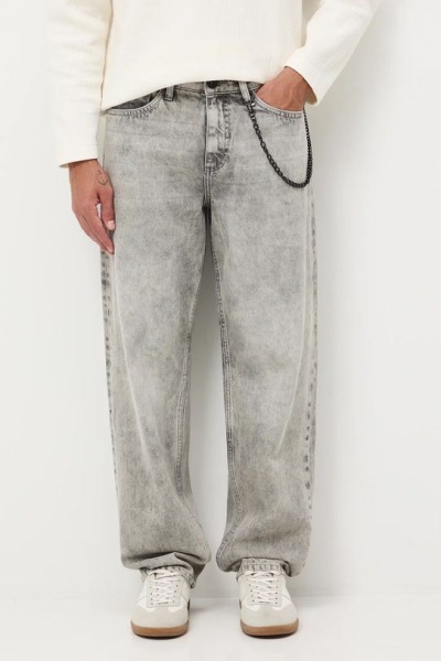 джинсы. Изображение 1