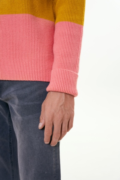 свитер. Изображение 1