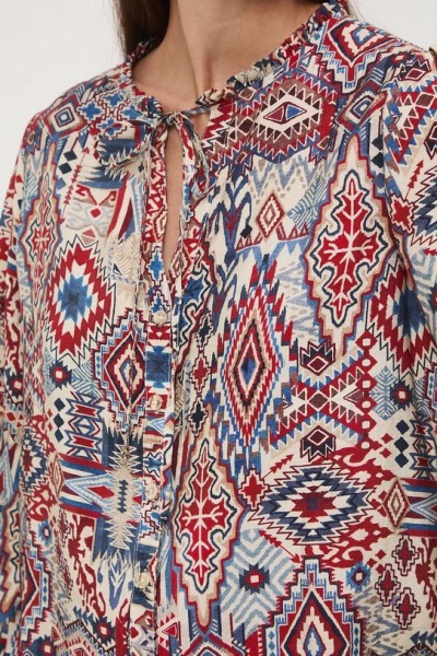 блузка. Изображение 1