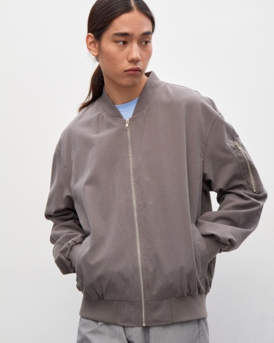 бомбер. Изображение 1