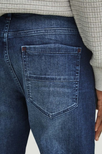 джинсы. Изображение 1